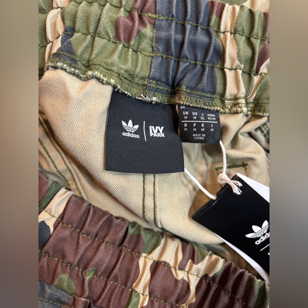 ADIDAS X IVY PARK CARGO PANT - CAMO (Limited Edition) - Picture 4 of 13